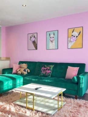 The Pink Jungle, Yes It Exists!